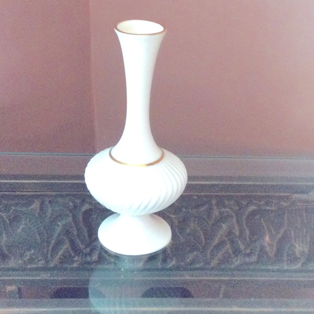 Bud vase